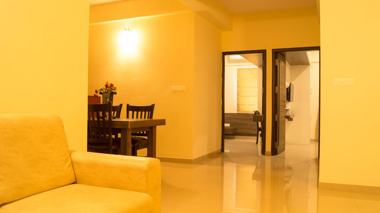 Royal Serenity - Kammanahalli Bangalore Buitenkant foto