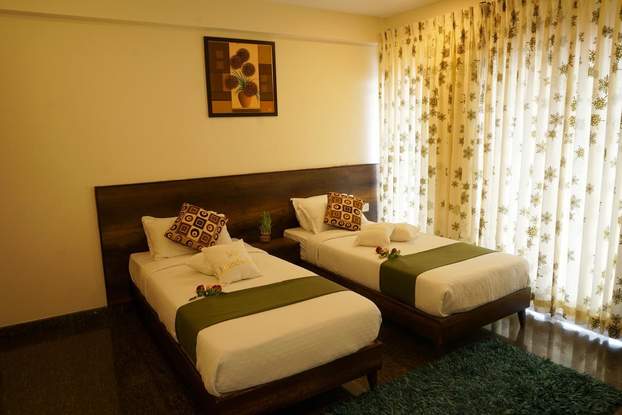 Royal Serenity - Kammanahalli Bangalore Buitenkant foto