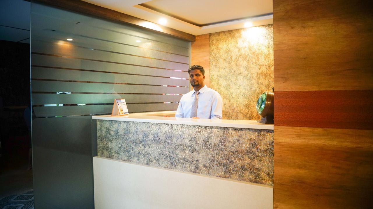 Royal Serenity - Kammanahalli Bangalore Buitenkant foto